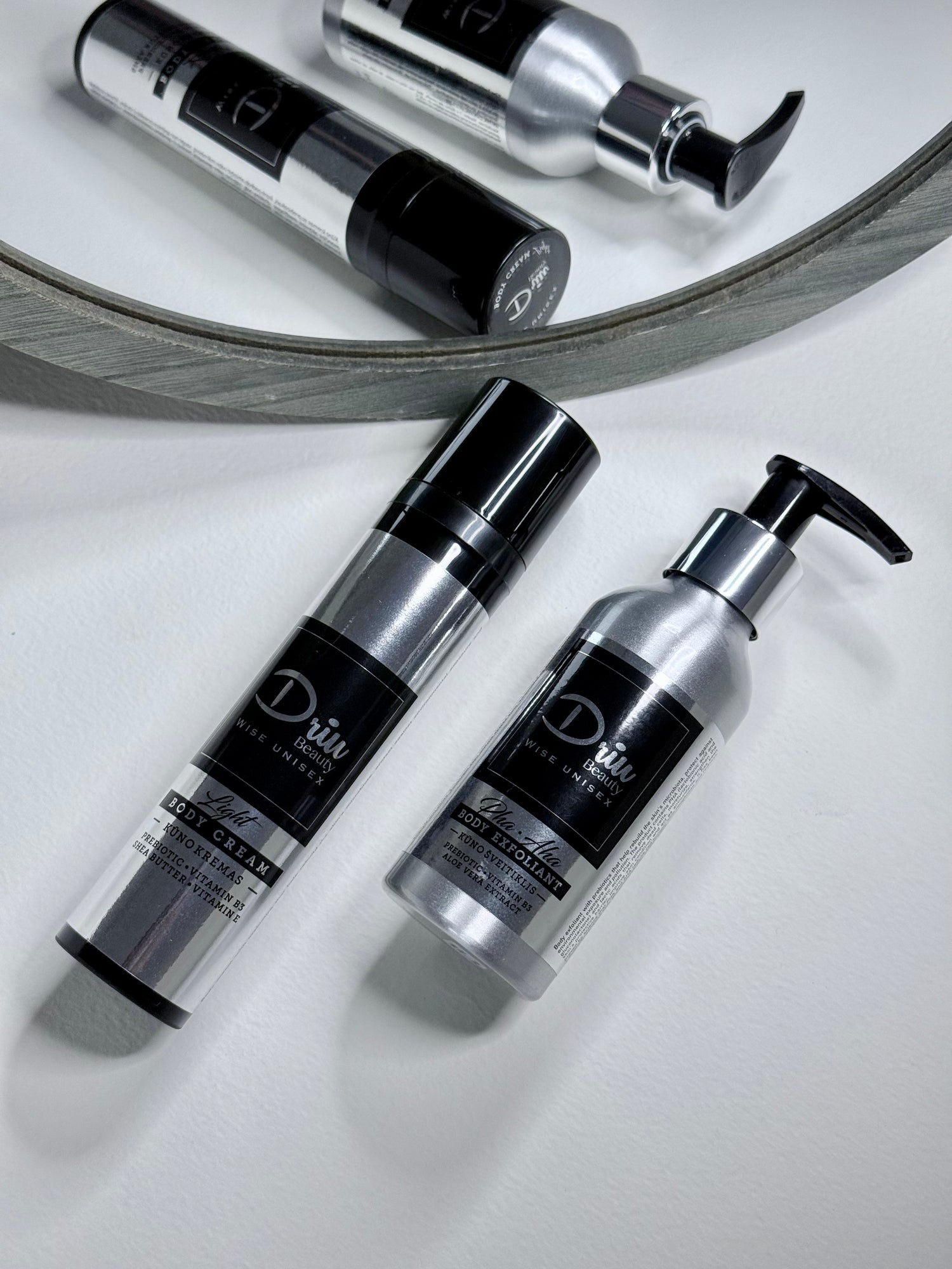 DOVANA JAI: Kūno šveitiklis+Kūno kremas